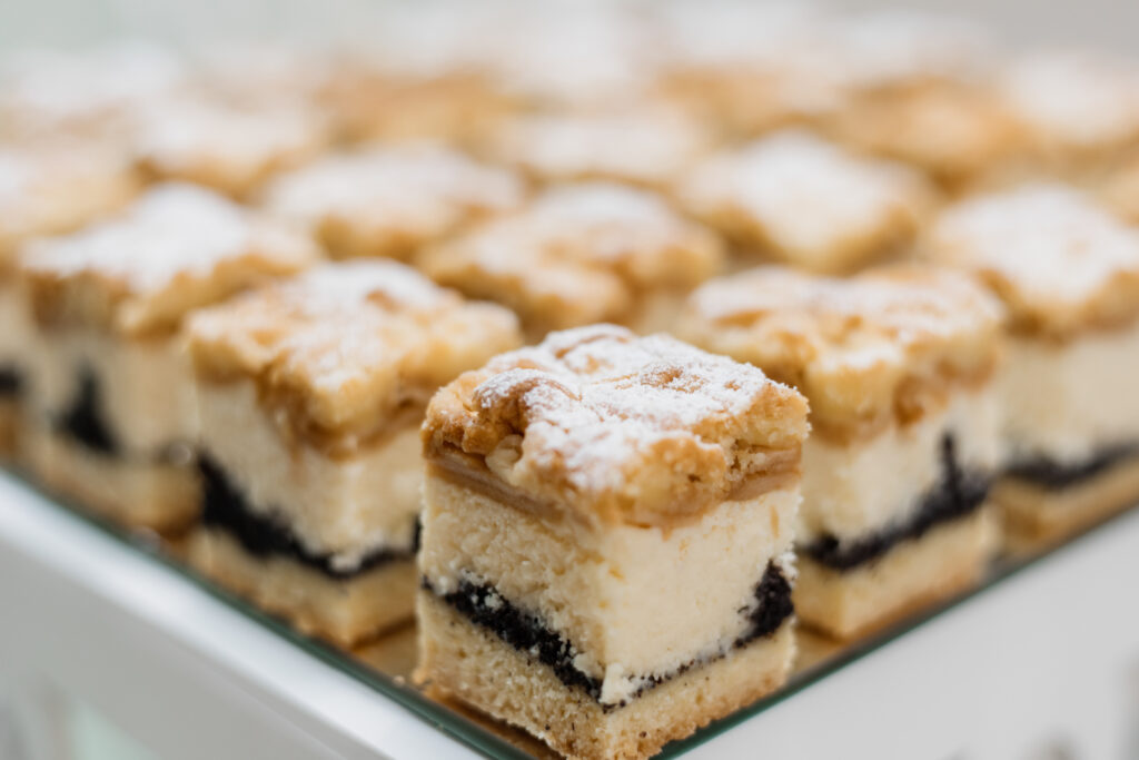 Portion sweets are served on mirror surface